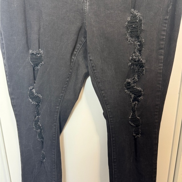 Levi's 711 Skinny Distressed Jeans Black - Picture 10 of 11